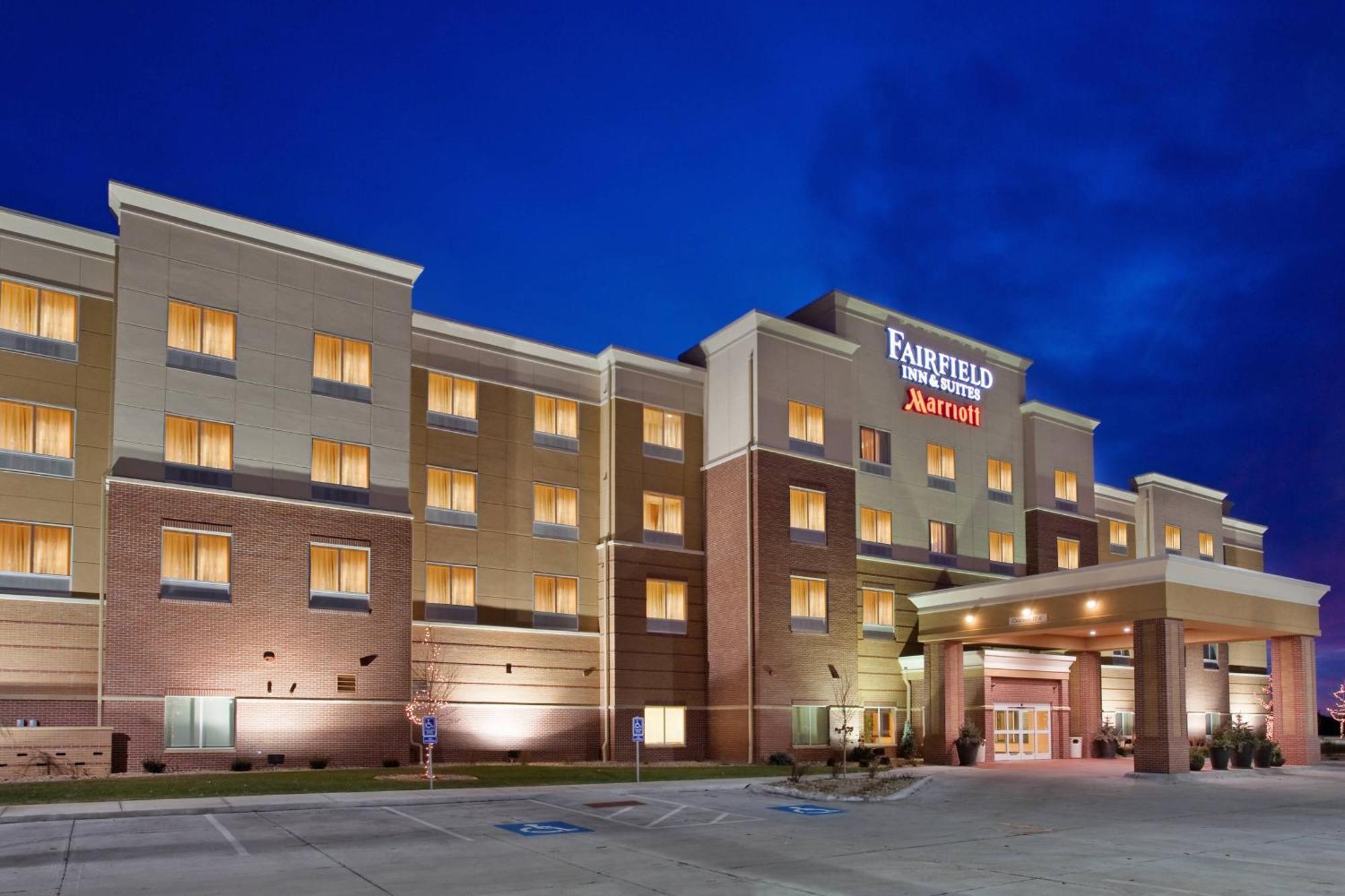 Fairfield Inn & Suites By Marriott Kearney Eksteriør billede