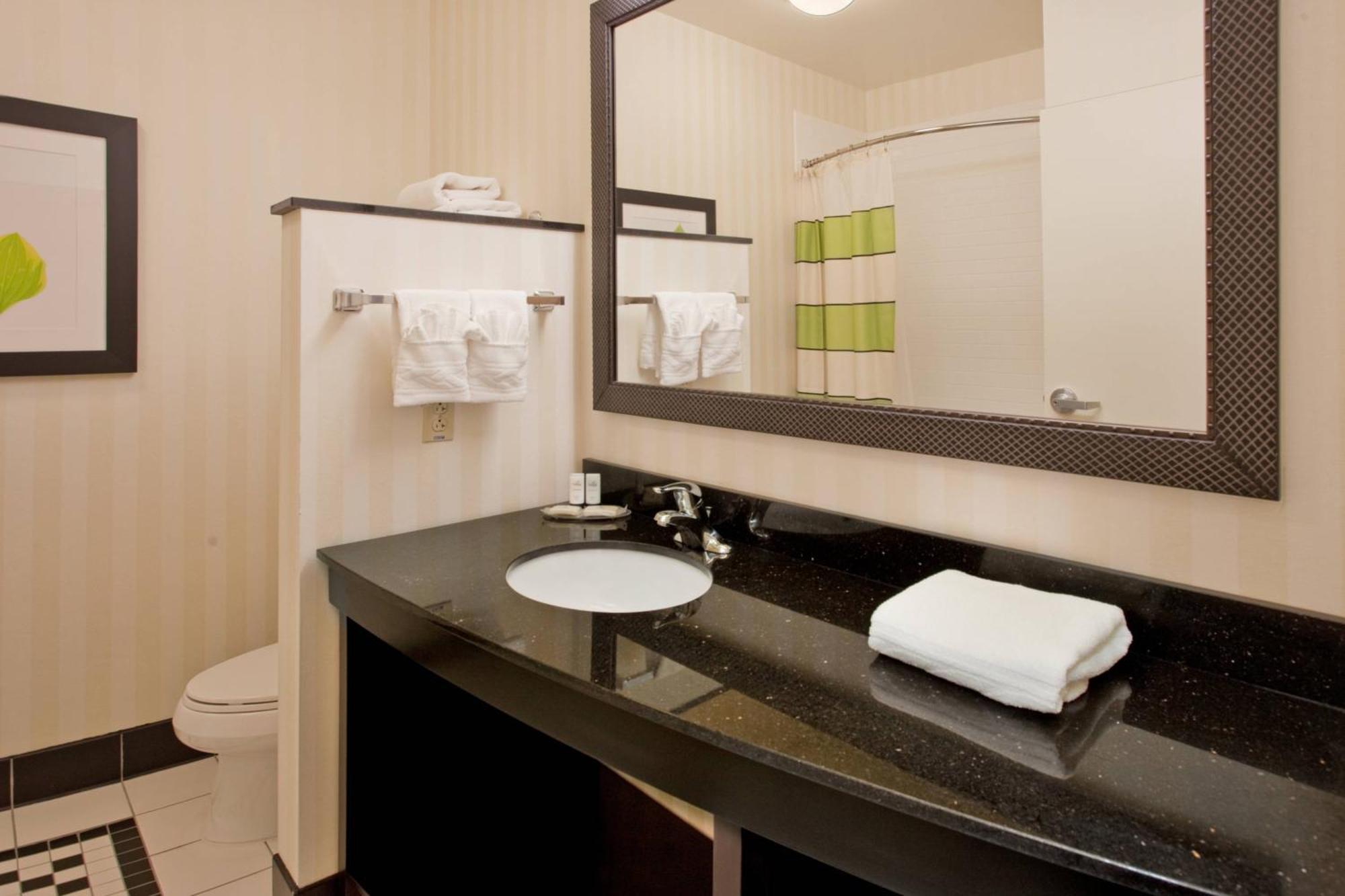 Fairfield Inn & Suites By Marriott Kearney Værelse billede