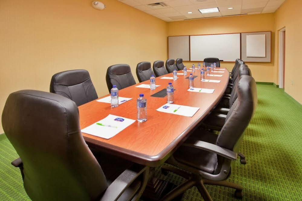 Fairfield Inn & Suites By Marriott Kearney Eksteriør billede